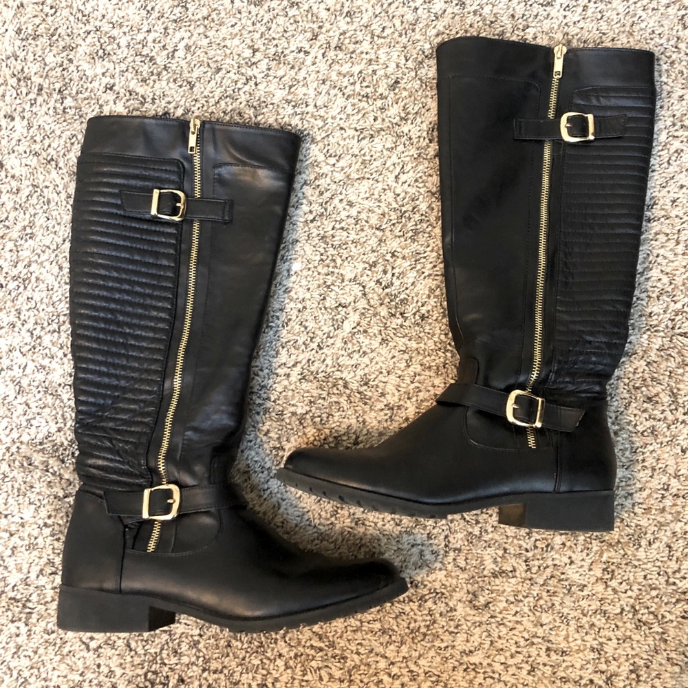 Steve Madden tall black boots in good condition